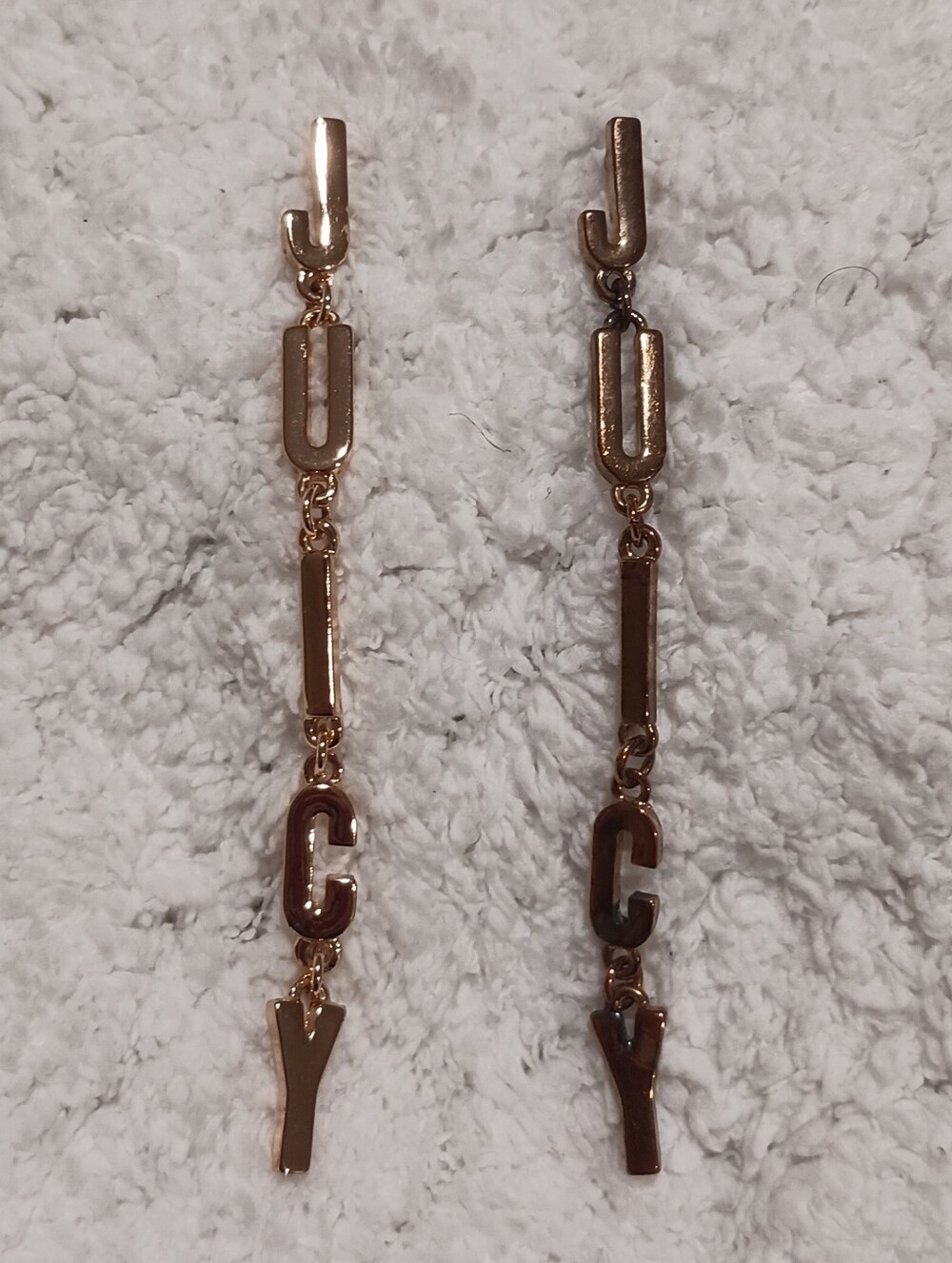 Daivd Yurman Drawstring Pouch & JUICY Couture Dangle Earrings - Picture 2 of 12